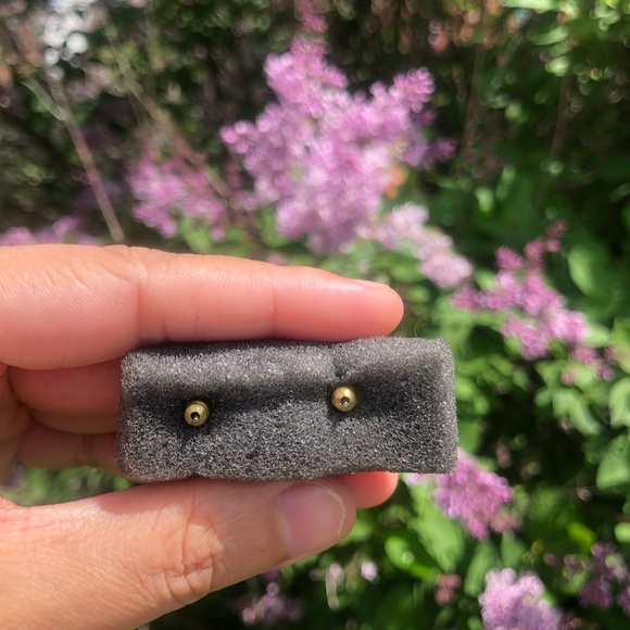 Bling bling! Super cute rabbit earring , never worn. Super shiny! Accessories - Picture 7 of 7